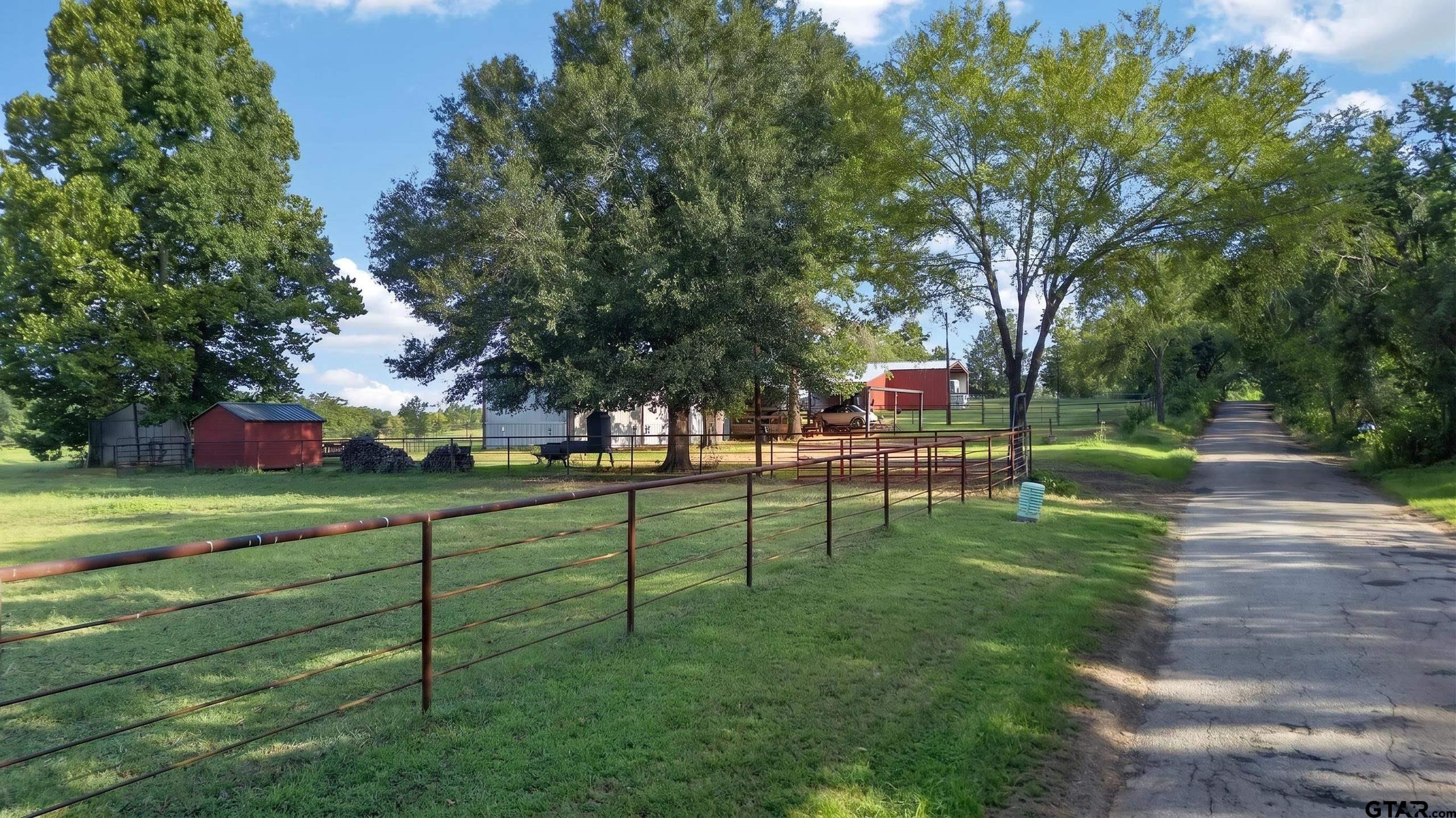 231 North Dry Creek Road Rusk, TX 75785 - Photo 2 of 28