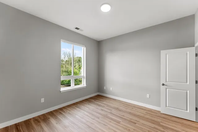 $2,500 | 999 Main Street, Unit 208, Hanson, MA 02341