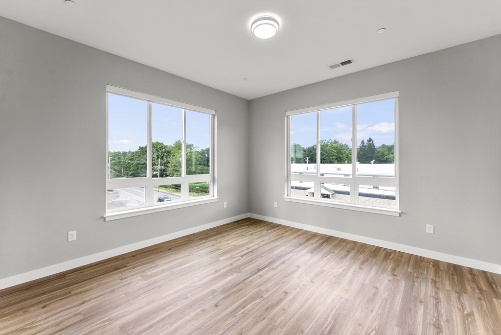 999 Main Street, Unit 208 Hanson, MA 02341 - Photo 9 of 21