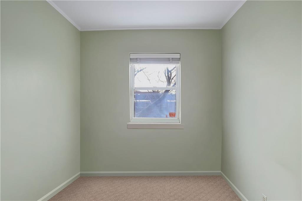 2815 Ave Y Brooklyn, NY 11235 - Photo 13 of 21 a small space with a window