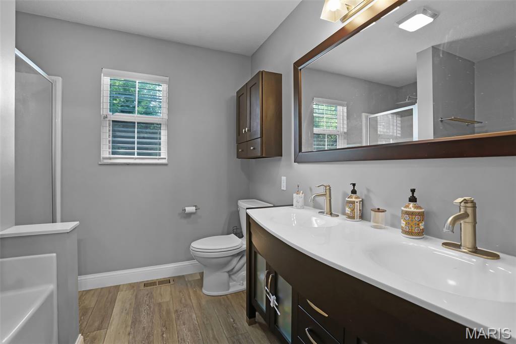 2511 Hunters Ridge Edwardsville, IL 62025 - Photo 16 of 37 Gallery Image 16