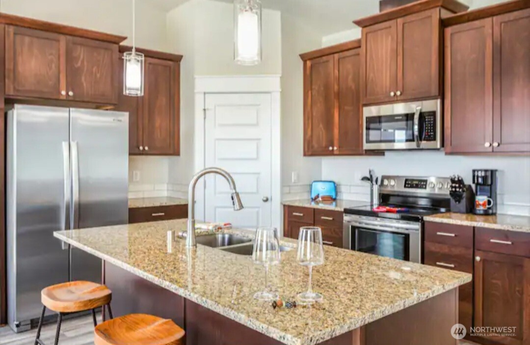 808 Q Street Southwest Quincy, WA 98848 - Photo 5 of 33