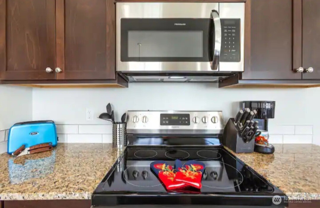 808 Q Street Southwest Quincy, WA 98848 - Photo 6 of 33