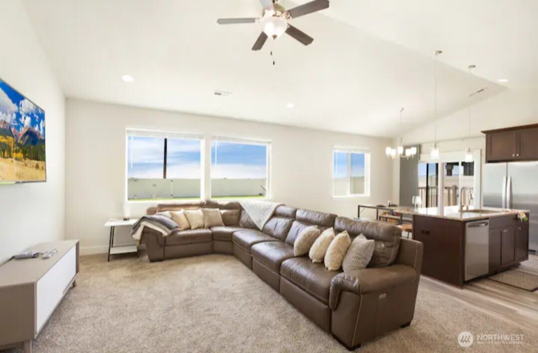 808 Q Street Southwest Quincy, WA 98848 - Photo 7 of 33