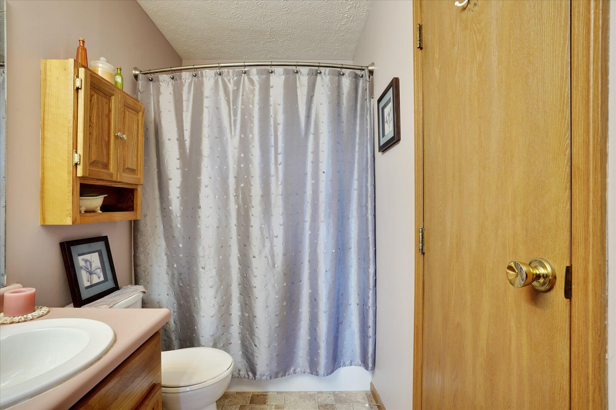 5441 Spring Hill Road Grove City, OH 43123 - Photo 17 of 31 Gallery Image 17