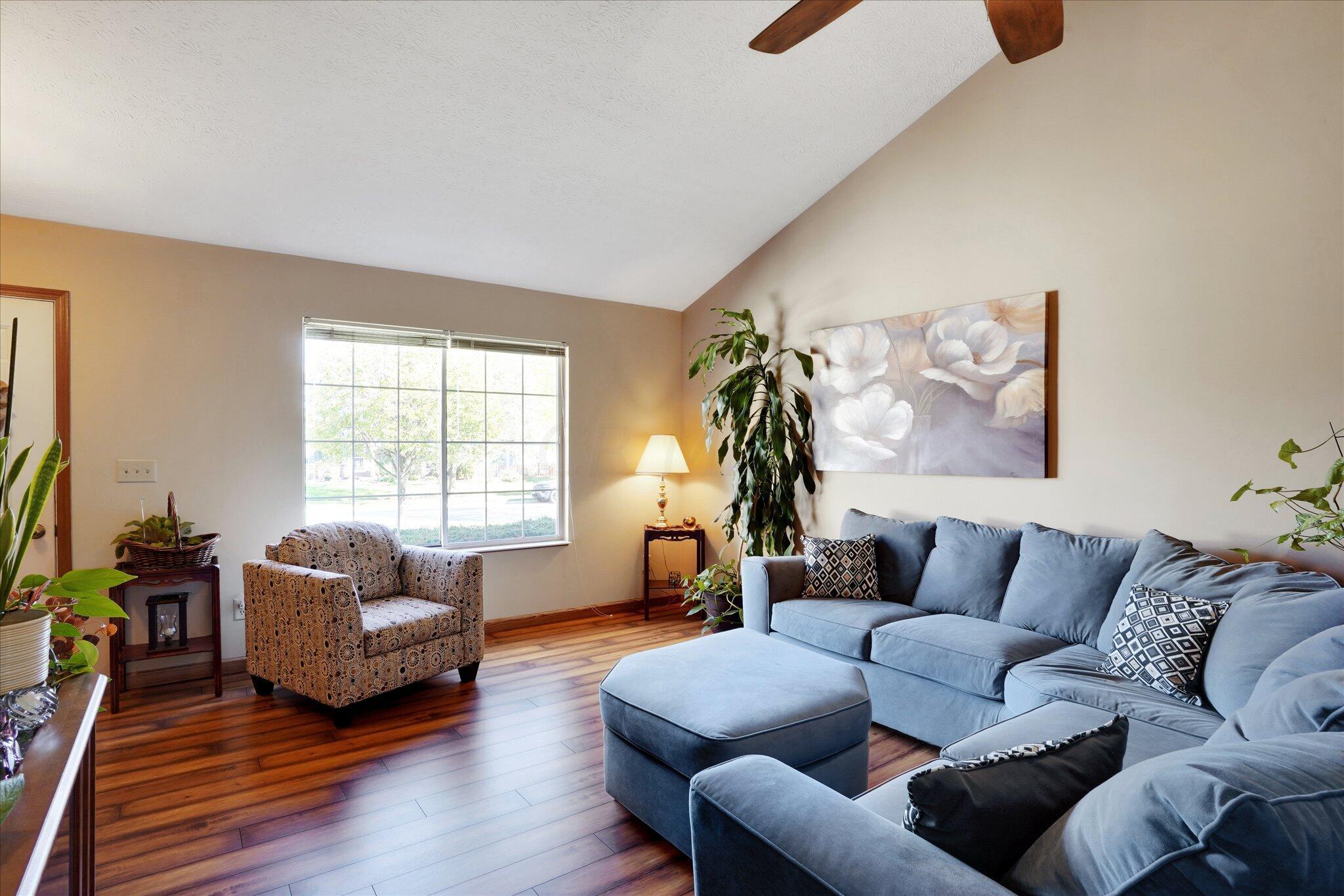 5441 Spring Hill Road Grove City, OH 43123 - Photo 3 of 31 Gallery Image 3