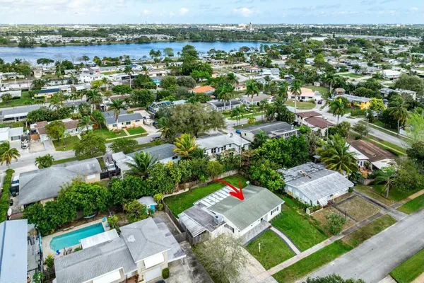 $3,100 | 1414 Michigan Drive, Lake Worth Beach, FL 33461