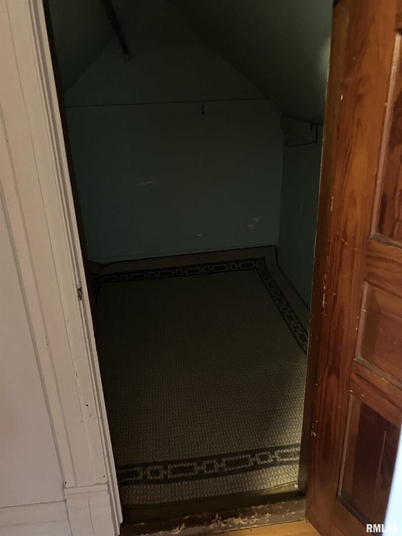 837 Beach Street Kewanee, IL 61443 - Photo 38 of 54 a view of washer and dryer