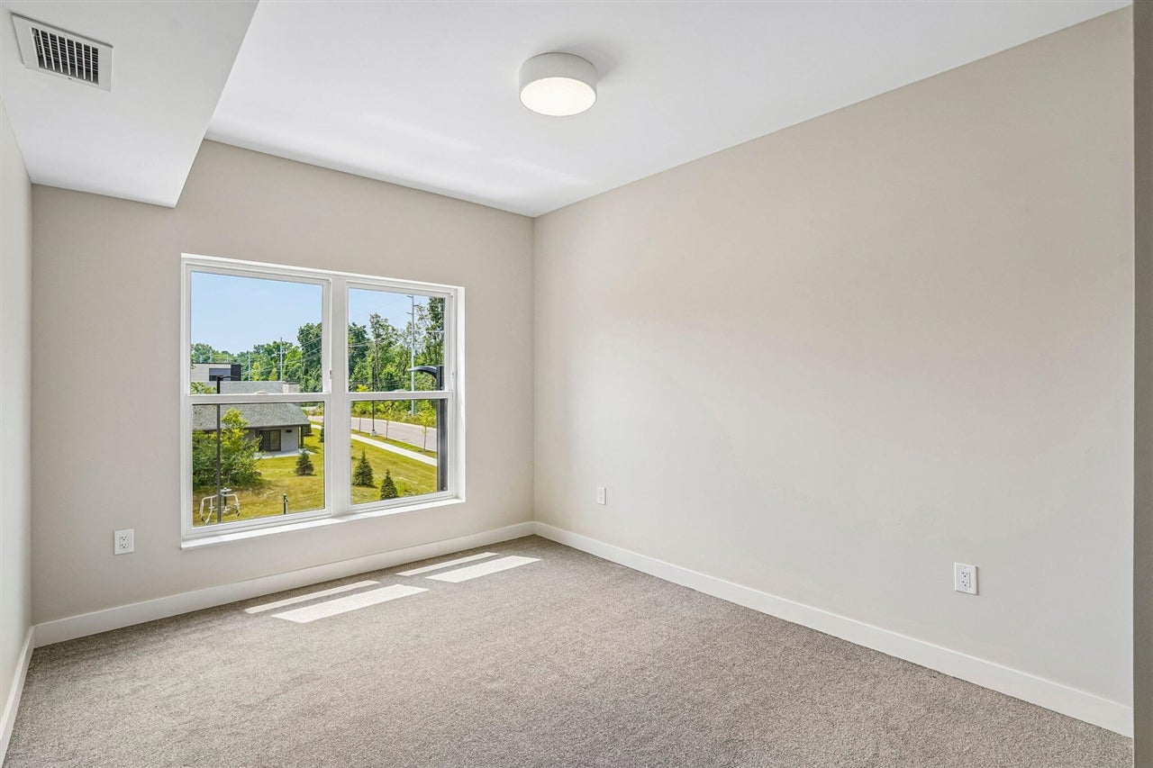 2645 Burton Road, Unit : 33 Ann Arbor, MI 48104 - Photo 29 of 57 Gallery Image 29