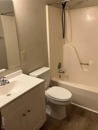 $1,075 | 1009 Belle Valley Drive, Unit 2, Belleville, IL 62220