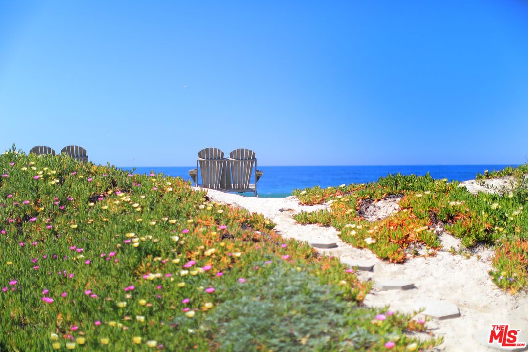 31008 Broad Beach Road Malibu, CA 90265 - Photo 37 of 40 a view of a lake