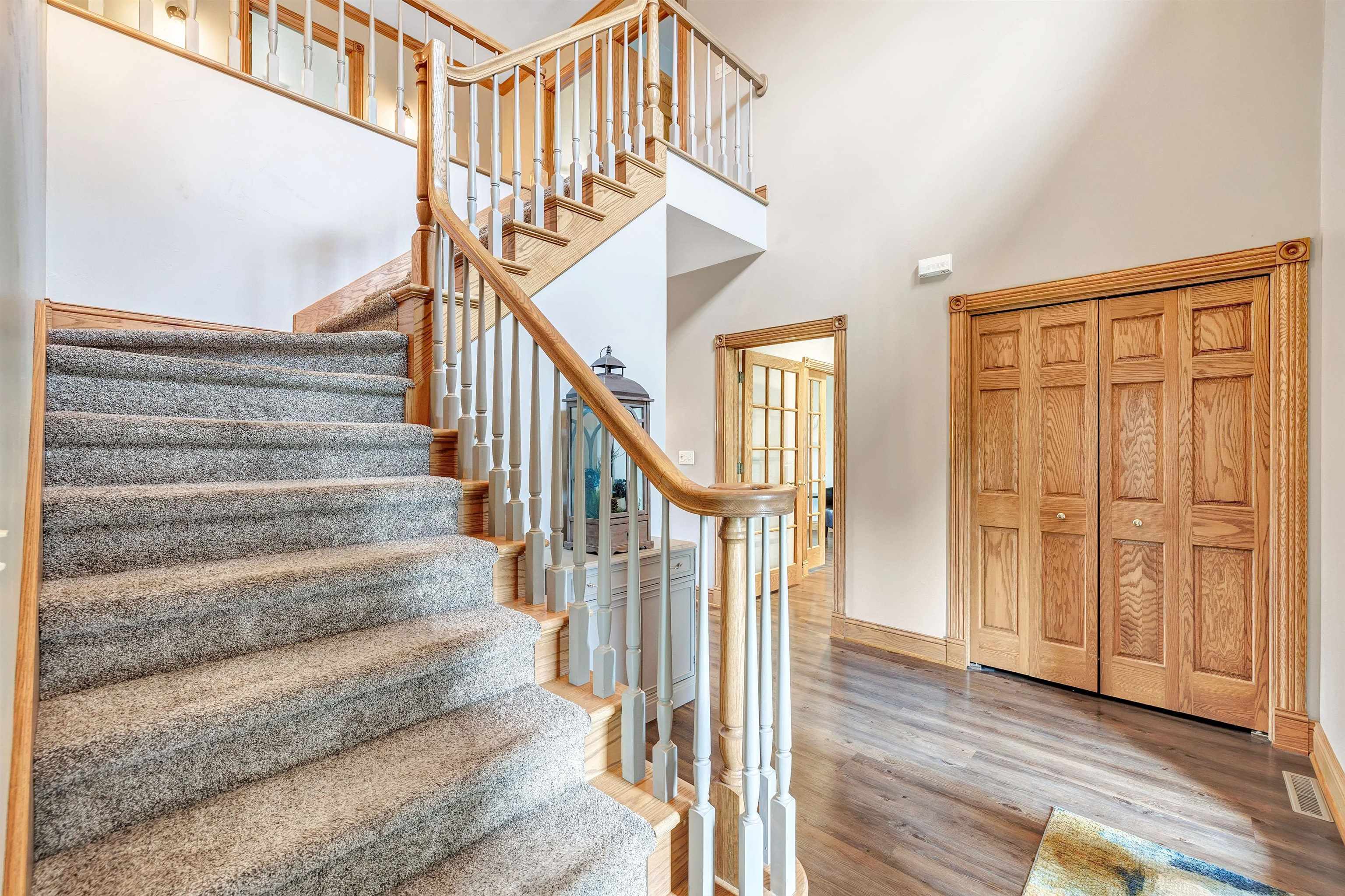 1940 Renaissance Court Green Bay, WI 54313 - Photo 4 of 49