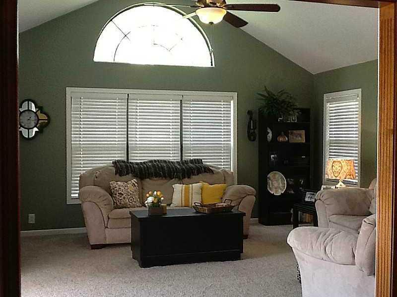 7572 Combs Road Indianapolis, IN 46237 - Photo 17 of 22 Gallery Image 17