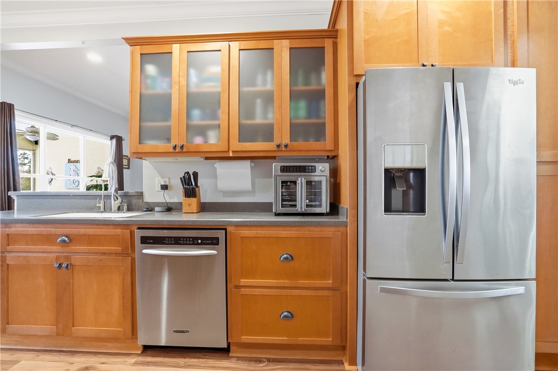 110 Old Wharf Road Brunswick, GA 31523 - Photo 13 of 79 Kitchen