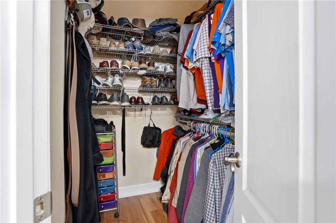 110 Old Wharf Road Brunswick, GA 31523 - Photo 23 of 79 Primary Closet (His)