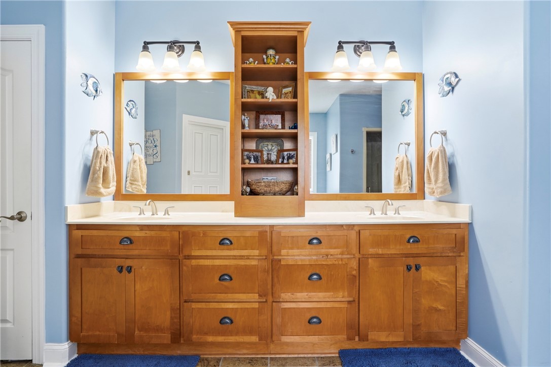 110 Old Wharf Road Brunswick, GA 31523 - Photo 24 of 79 Primary Bathroom