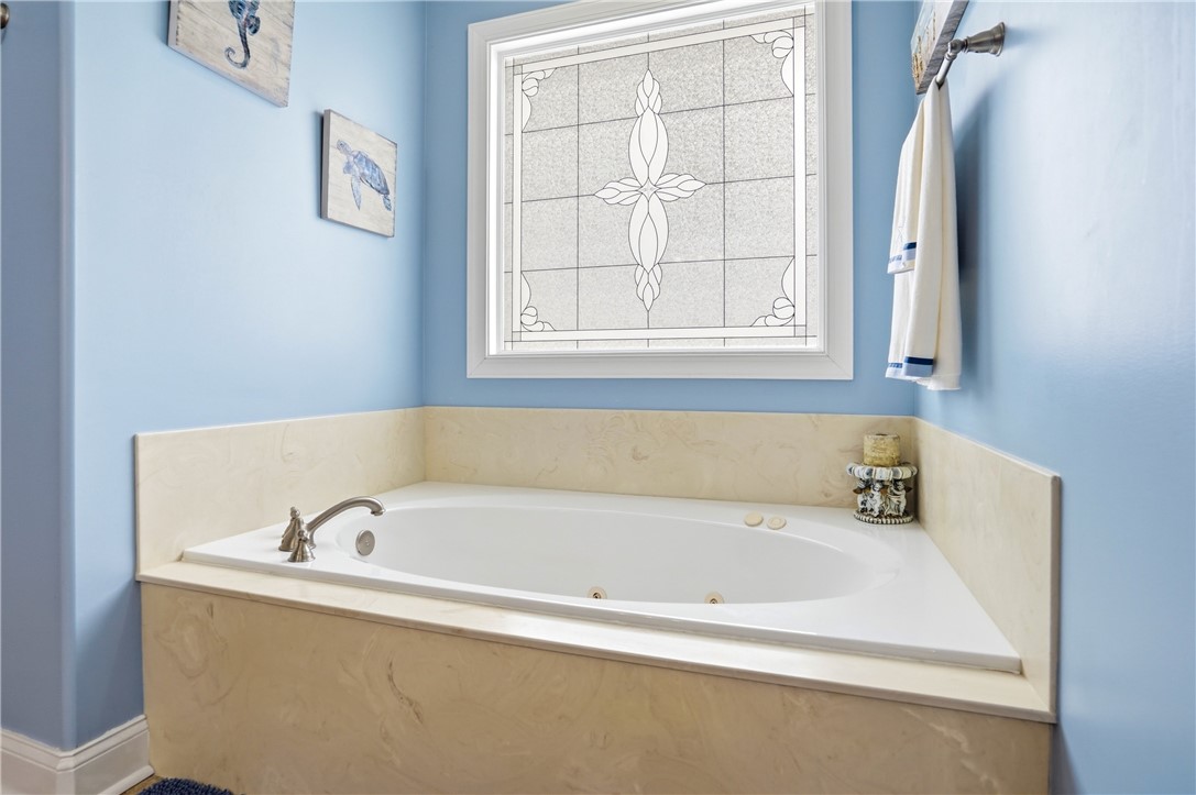 110 Old Wharf Road Brunswick, GA 31523 - Photo 26 of 79 Primary Bathroom