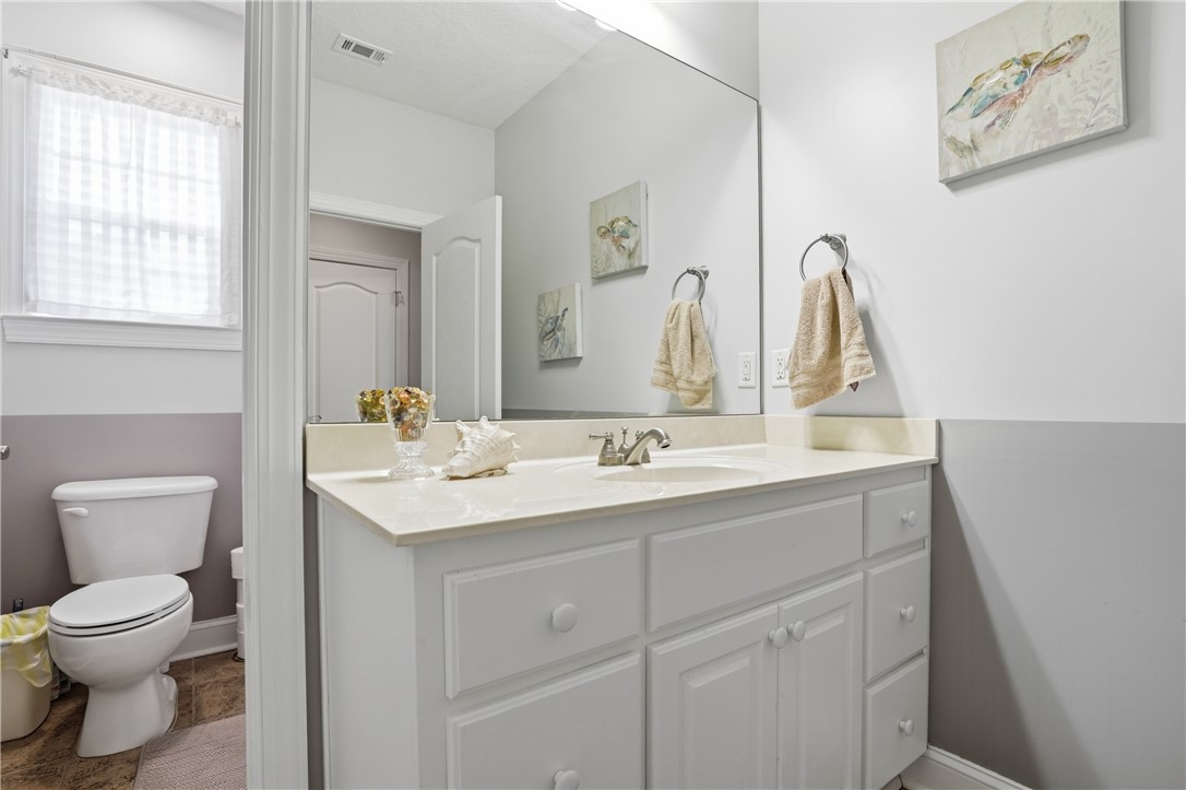 110 Old Wharf Road Brunswick, GA 31523 - Photo 31 of 79 Bathroom #2