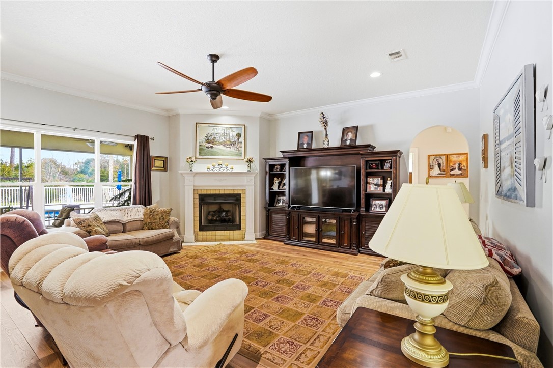 110 Old Wharf Road Brunswick, GA 31523 - Photo 5 of 79 Family Room