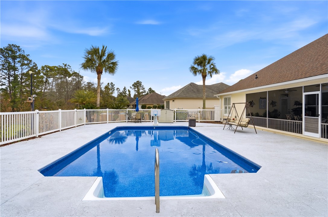 110 Old Wharf Road Brunswick, GA 31523 - Photo 59 of 79 Swimming Pool