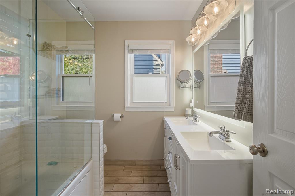 1560 Columbia Road Berkley, MI 48072 - Photo 14 of 52 Gallery Image 14
