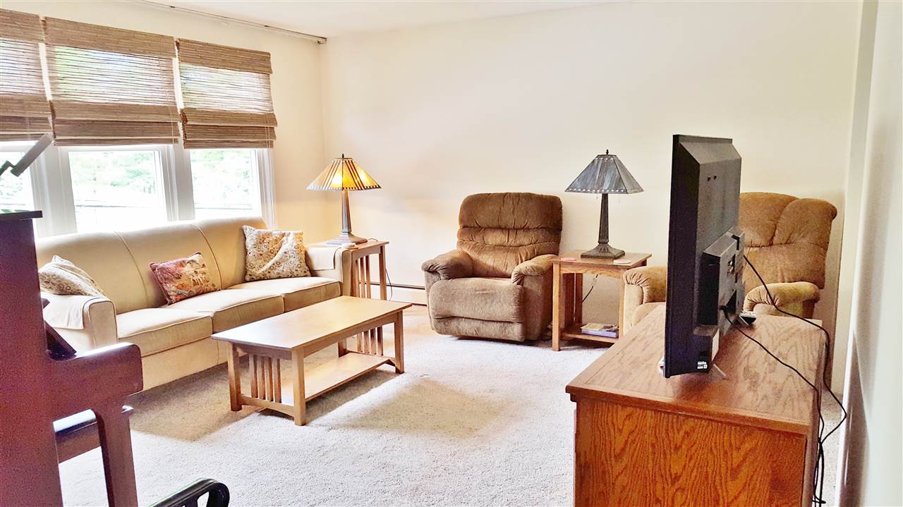 511 Pickering Street Manchester, NH 03104 - Photo 3 of 23 Gallery Image 3