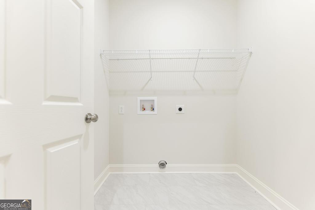 224 Otters Rdg Drive Kathleen, GA 31047 - Photo 17 of 31 a view of a small space