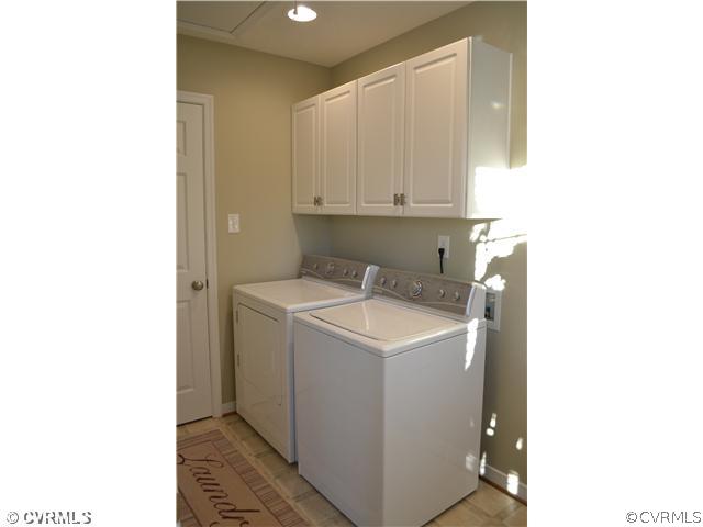 3131 Quaker Road Quinton, VA 23141 - Photo 17 of 17 a utility room with dryer and washer