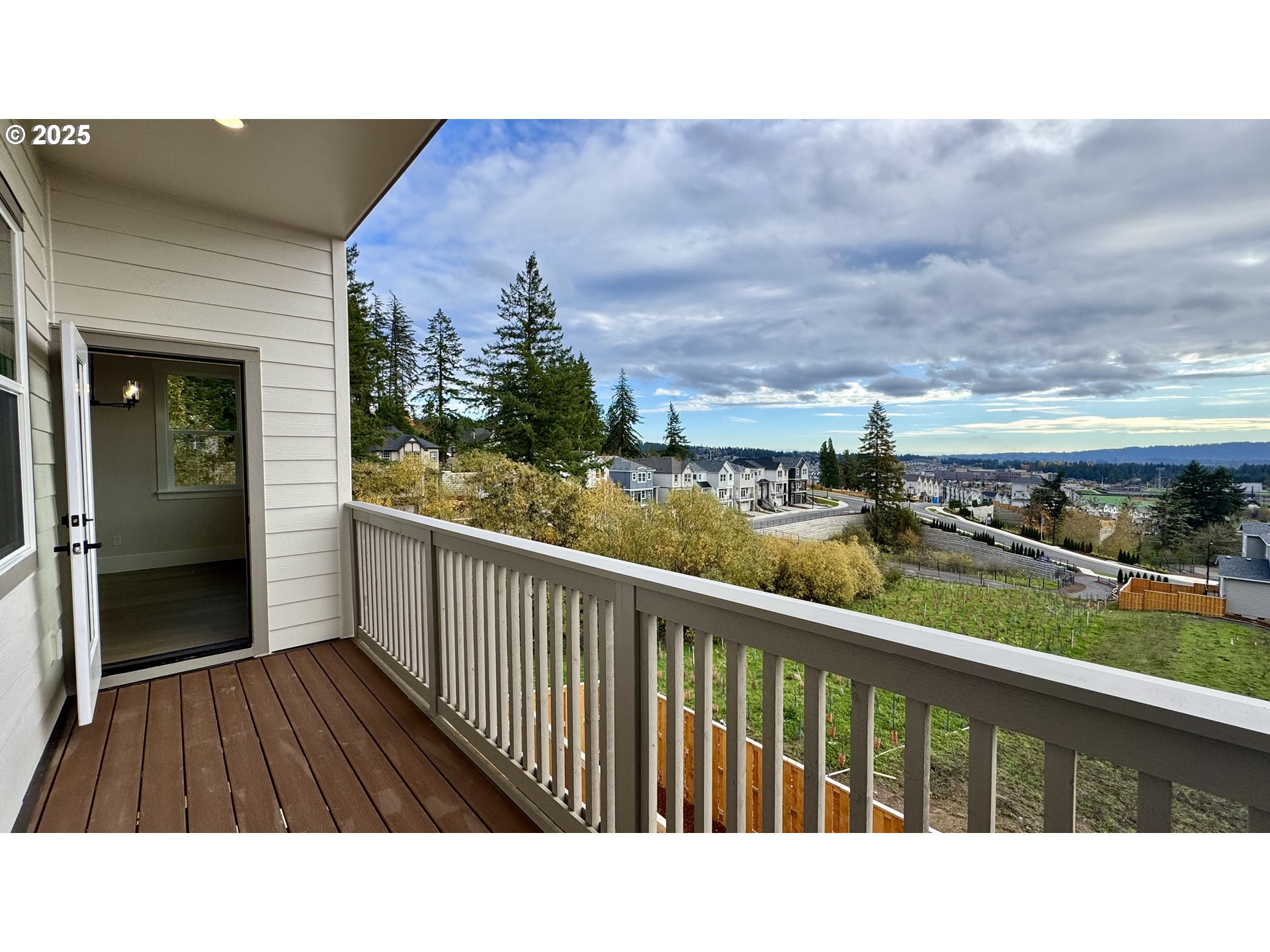 17614 Southwest Watchman Lane Beaverton, OR 97007 - Photo 14 of 36 a picture of city view