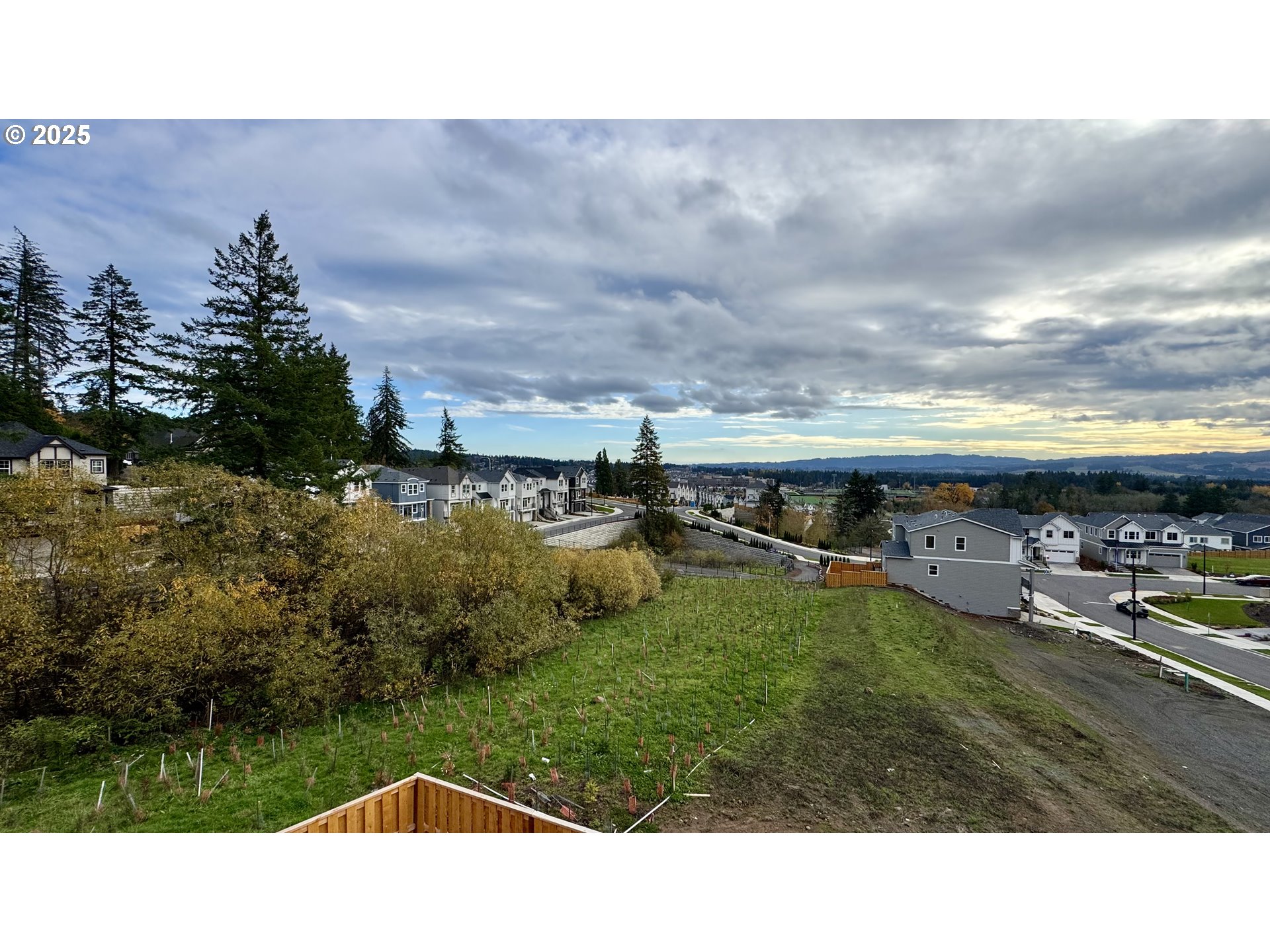 17614 Southwest Watchman Lane Beaverton, OR 97007 - Photo 15 of 36 a view of a terrace