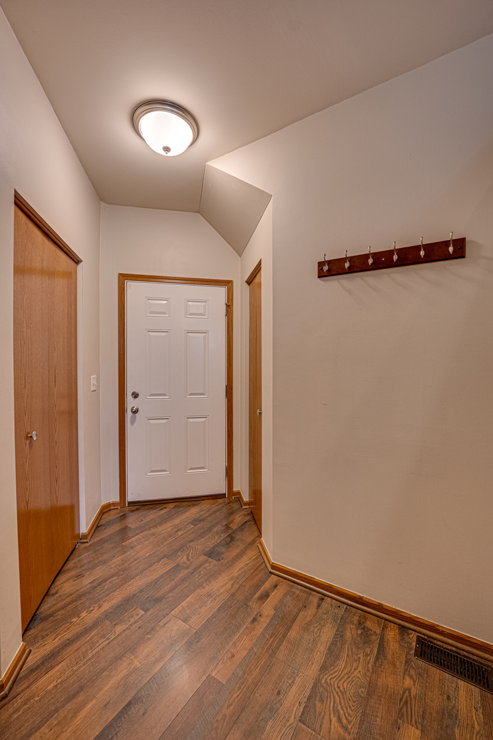 3904 Preston Drive Yorkville, IL 60560 - Photo 3 of 25 a view of an empty room