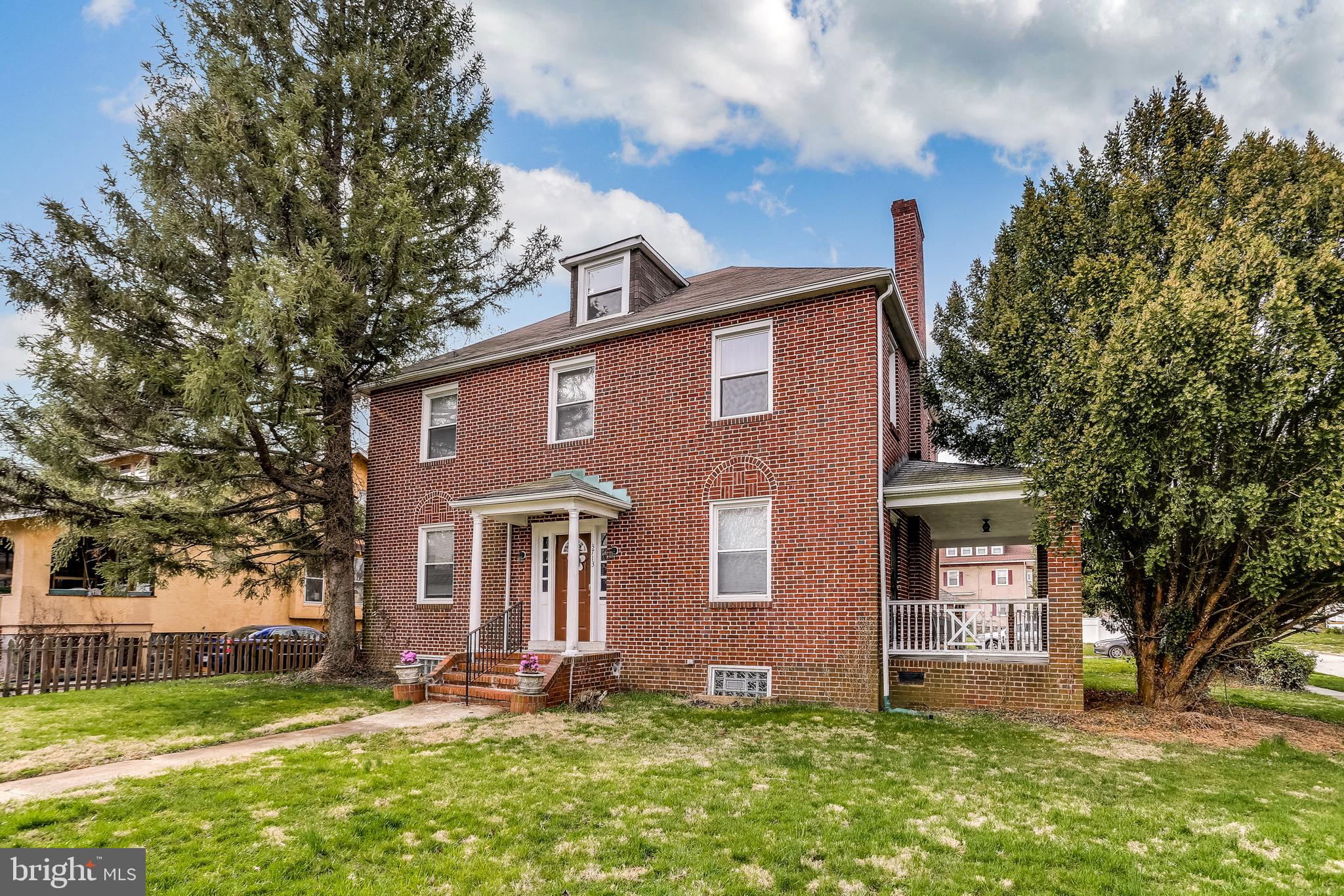 3713 Barrington Road Baltimore, MD 21215 - Photo 3 of 39 WELCOME HOME!