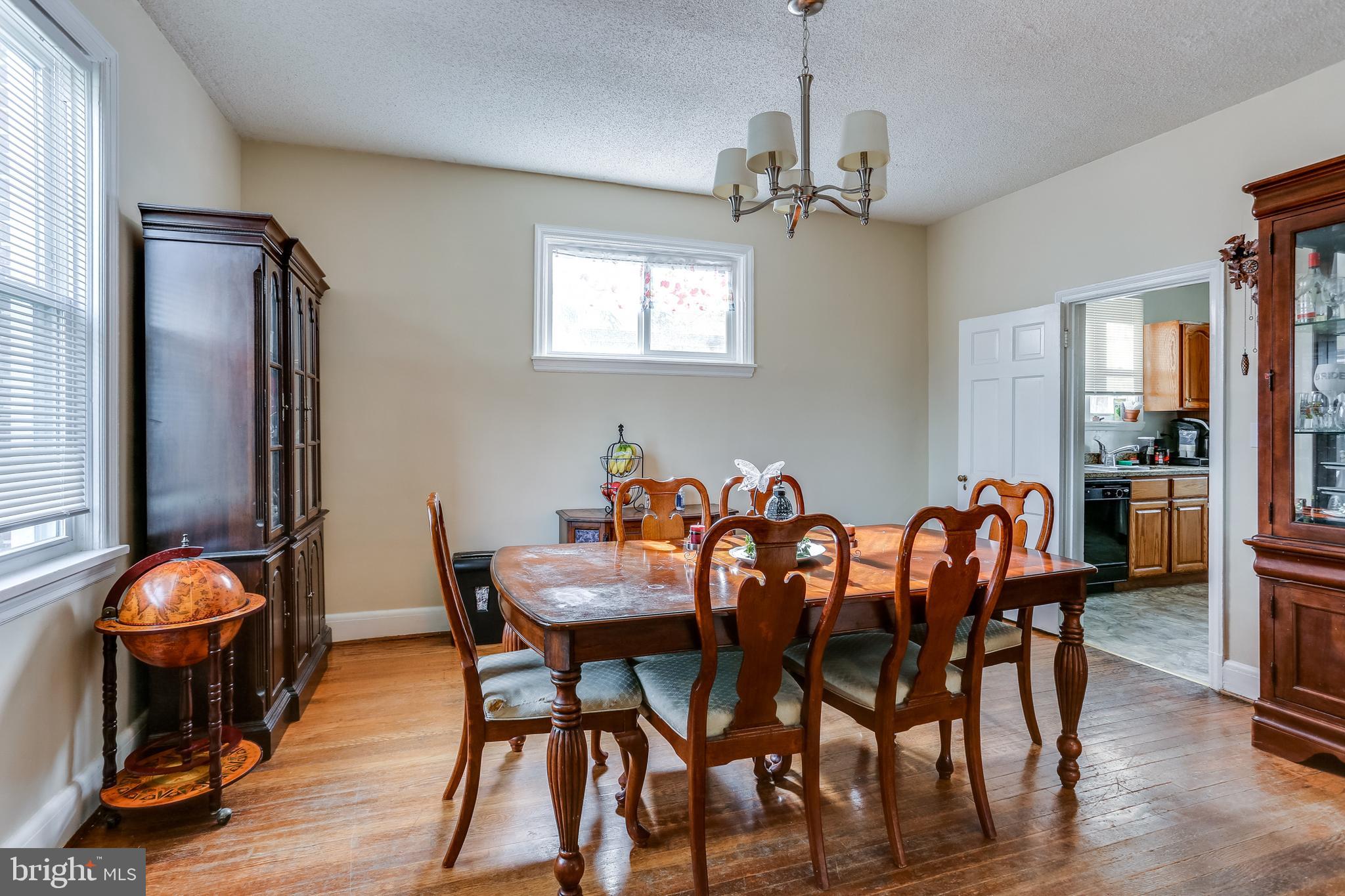3713 Barrington Road Baltimore, MD 21215 - Photo 8 of 39 SEPARATE DINING ROOM