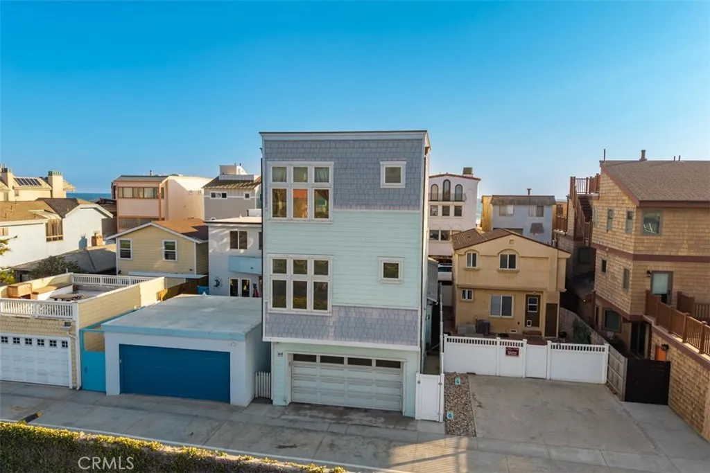 55 Surfside Avenue Surfside, CA 92649 - Photo 40 of 51