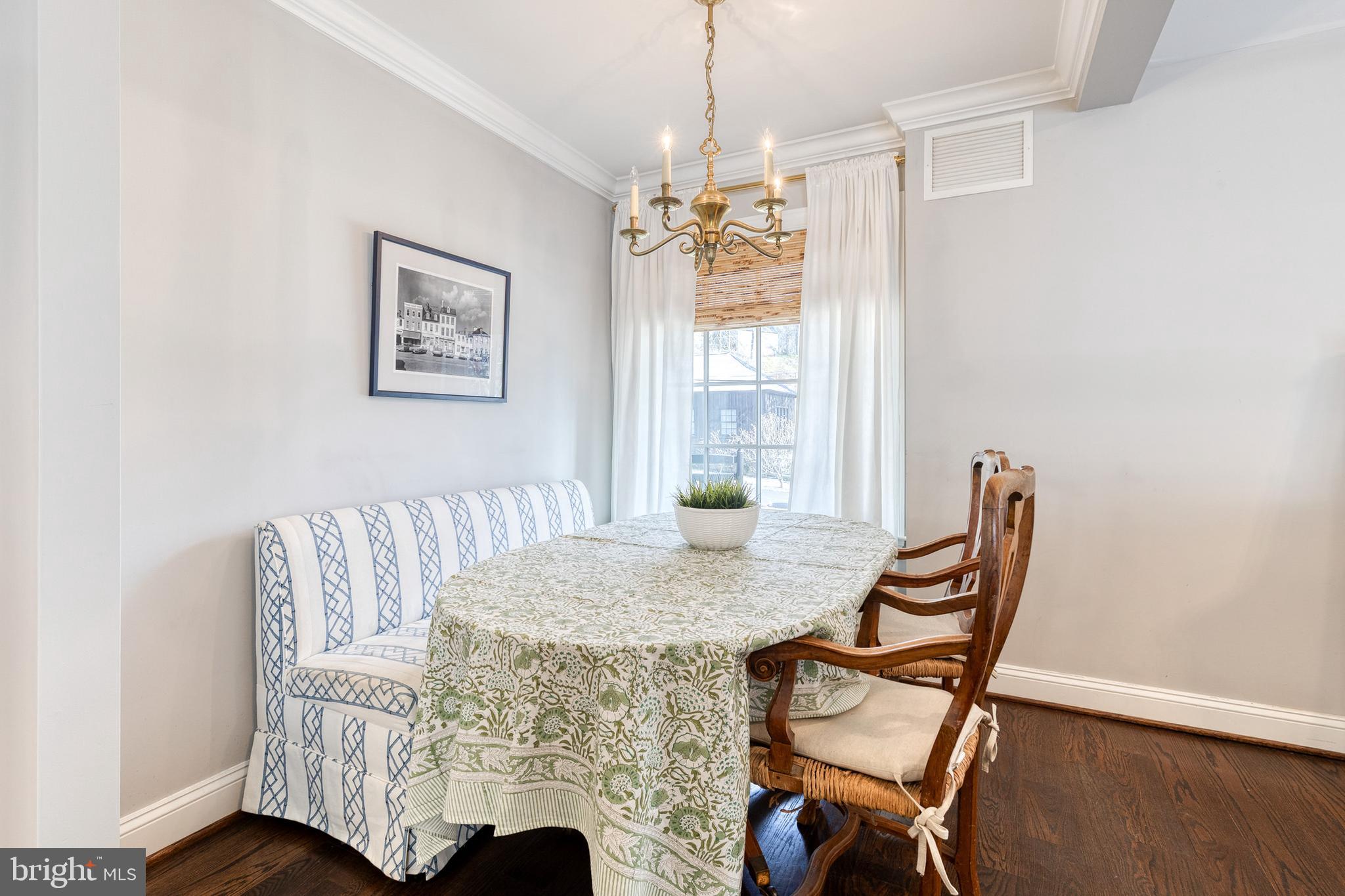 1808 Circle Road Baltimore, MD 21204 - Photo 18 of 64 a dining room with furniture and window