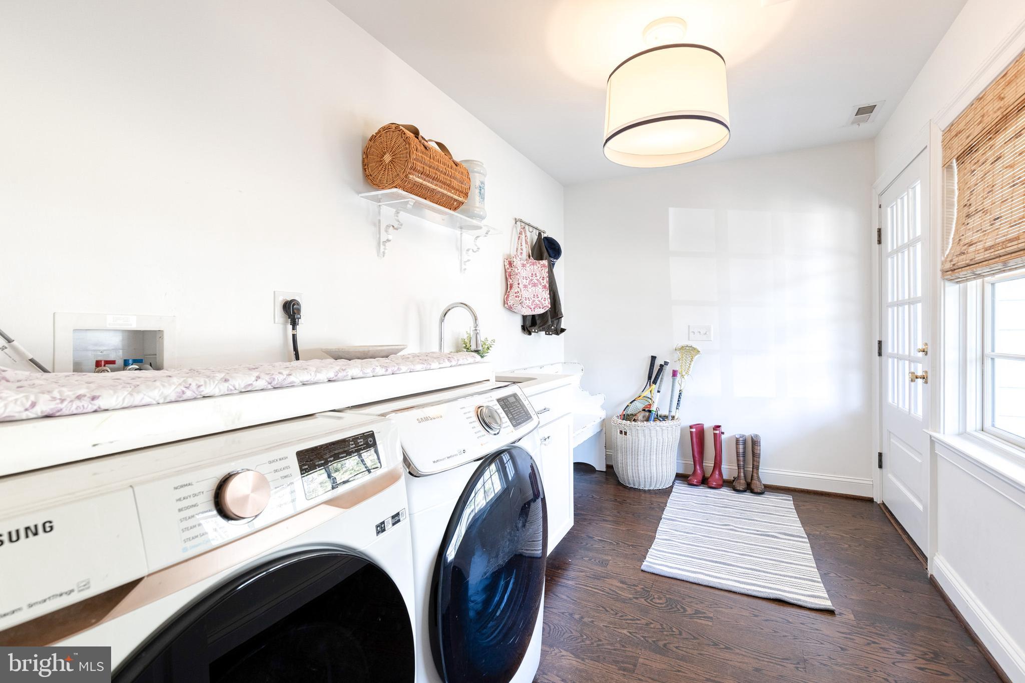 1808 Circle Road Baltimore, MD 21204 - Photo 51 of 64 a utility room with dryer and washer