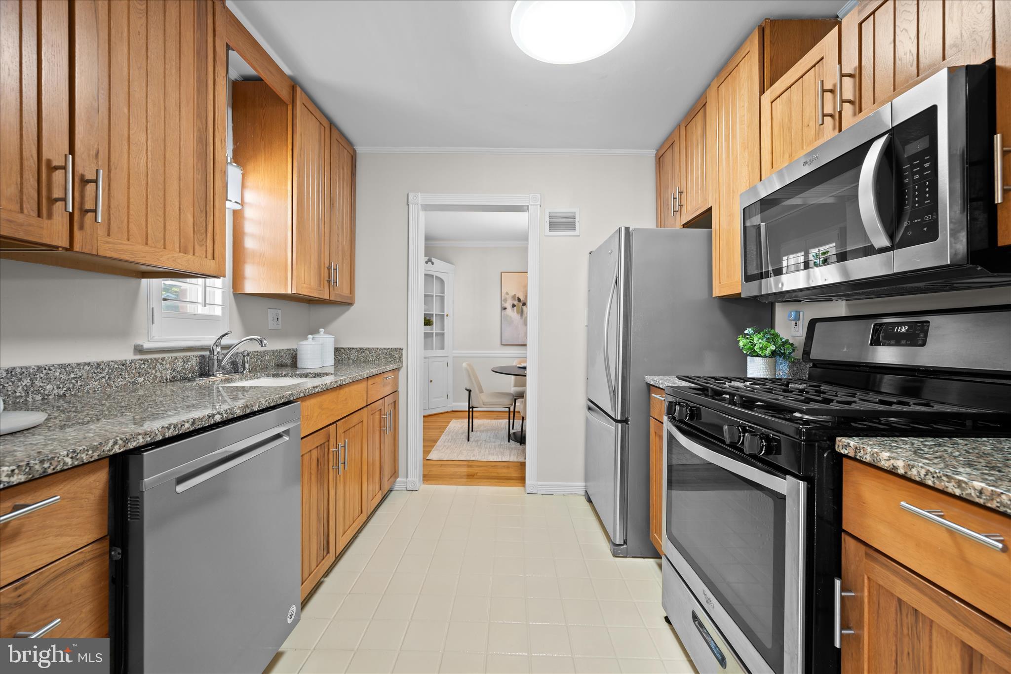 2021 Lansdowne Way Silver Spring, MD 20910 - Photo 18 of 64 Kitchen