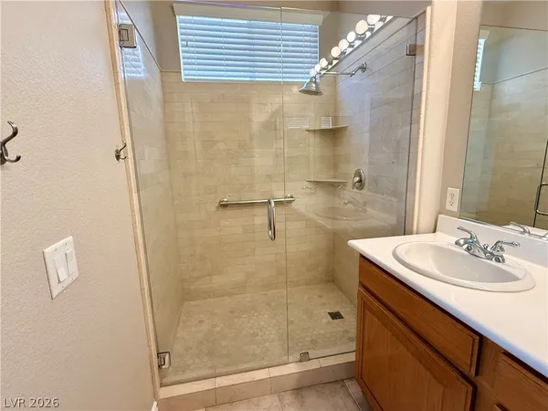 $2,200 | 9855 Shadow Grove Avenue, Las Vegas, NV 89148