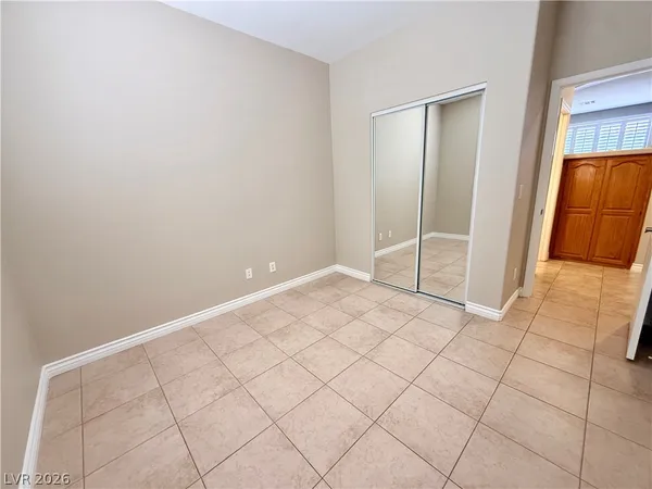 $2,200 | 9855 Shadow Grove Avenue, Las Vegas, NV 89148