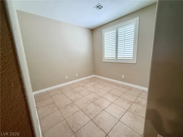 $2,200 | 9855 Shadow Grove Avenue, Las Vegas, NV 89148