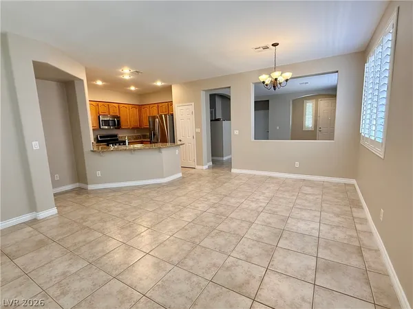 $2,200 | 9855 Shadow Grove Avenue, Las Vegas, NV 89148
