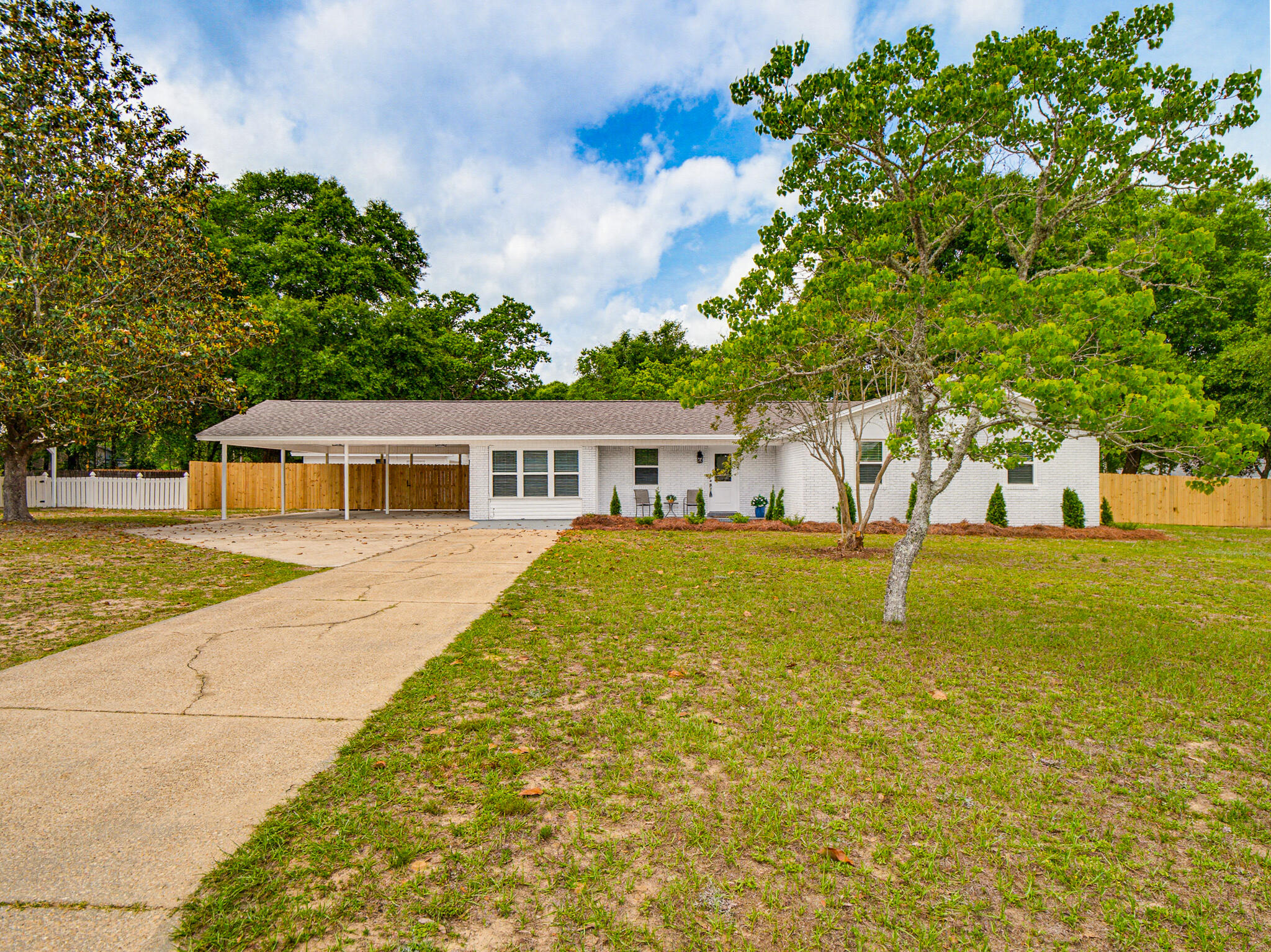 5500 Monterrey Road Crestview, FL 32539 - Photo 2 of 45 5500 Monterey St-2