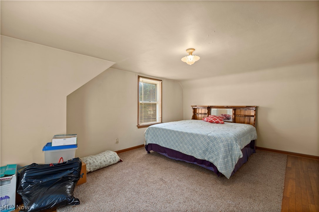 406 Root Road Lorain, OH 44052 - Photo 25 of 38 Upstairs Bedroom