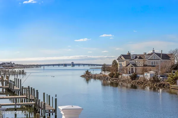 $13,500,000 | 954 Barnegat Lane, Mantoloking, NJ 08738