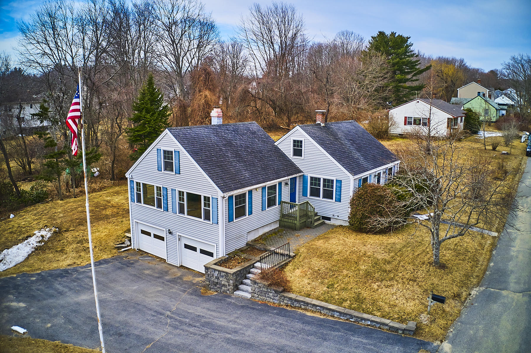 27 Ocean View Road Scarborough, ME 04074 - Photo 2 of 33 ocean-tarbox-caffeine-08