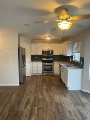 $379,900 | 6981 Paradise Circle, Plainfield, IL 60586