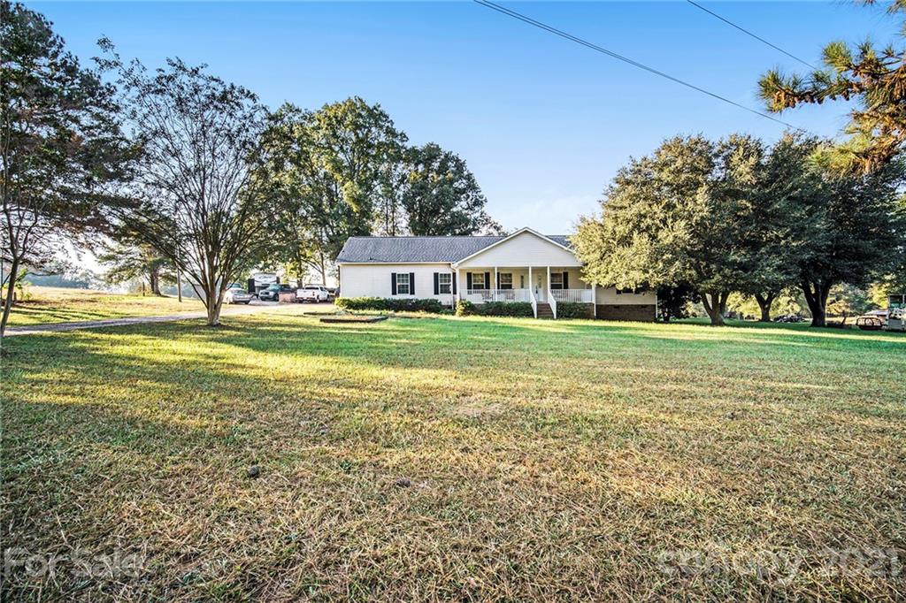 4503 J B Denton Road Lancaster, SC 29720 - Photo 3 of 40 Gallery Image 3