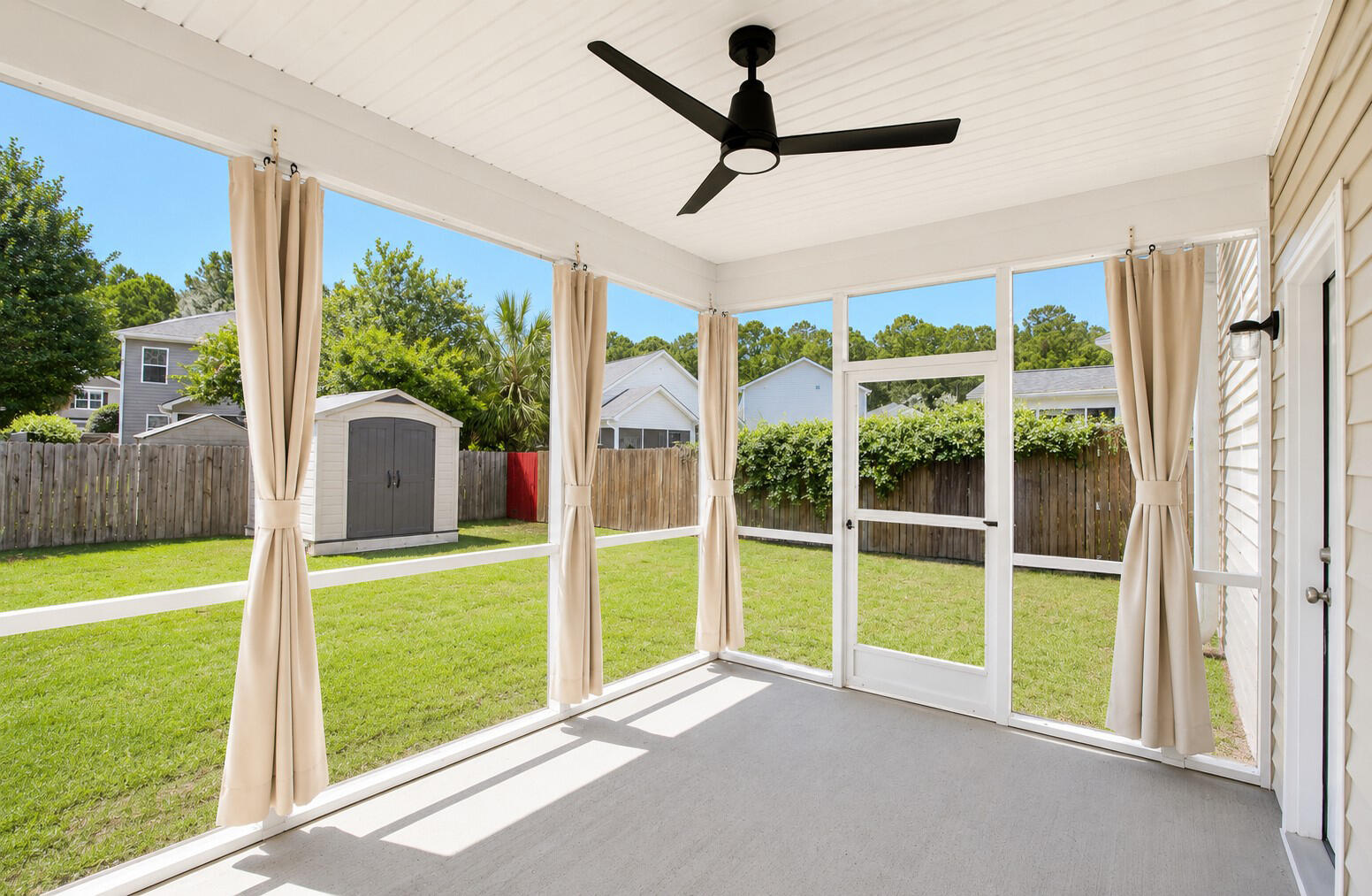 3573 Locklear Lane Mount Pleasant, SC 29466 - Photo 38 of 49 3573 Locklear - Screened-In Porch