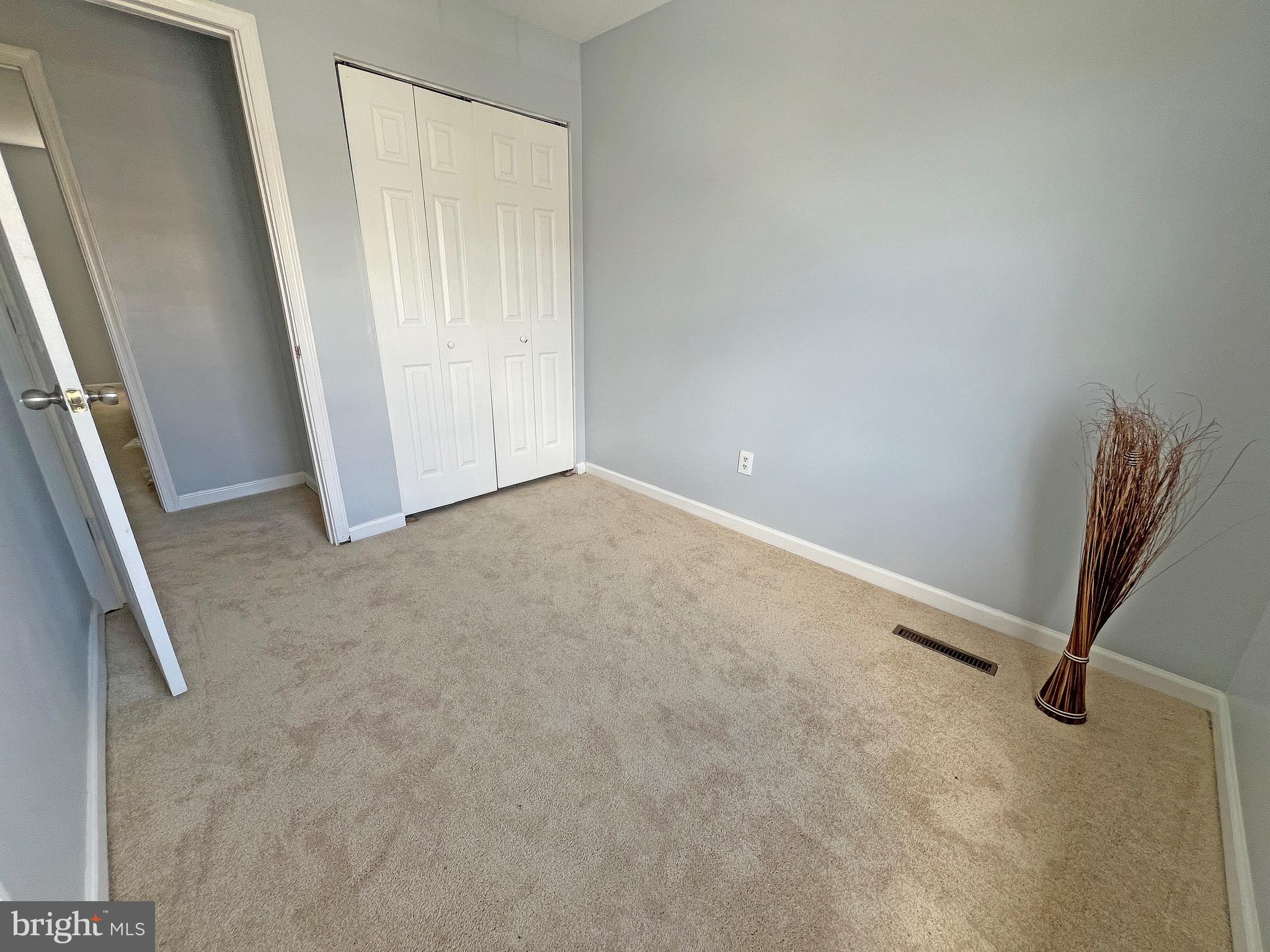 1049 Old Forge Road New Castle, DE 19720 - Photo 20 of 27 2nd bedroom - new carpets throughout upper level