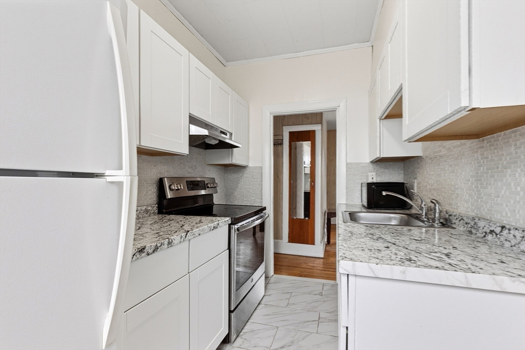 27 Cook Street Fall River, MA 02724 - Photo 21 of 39